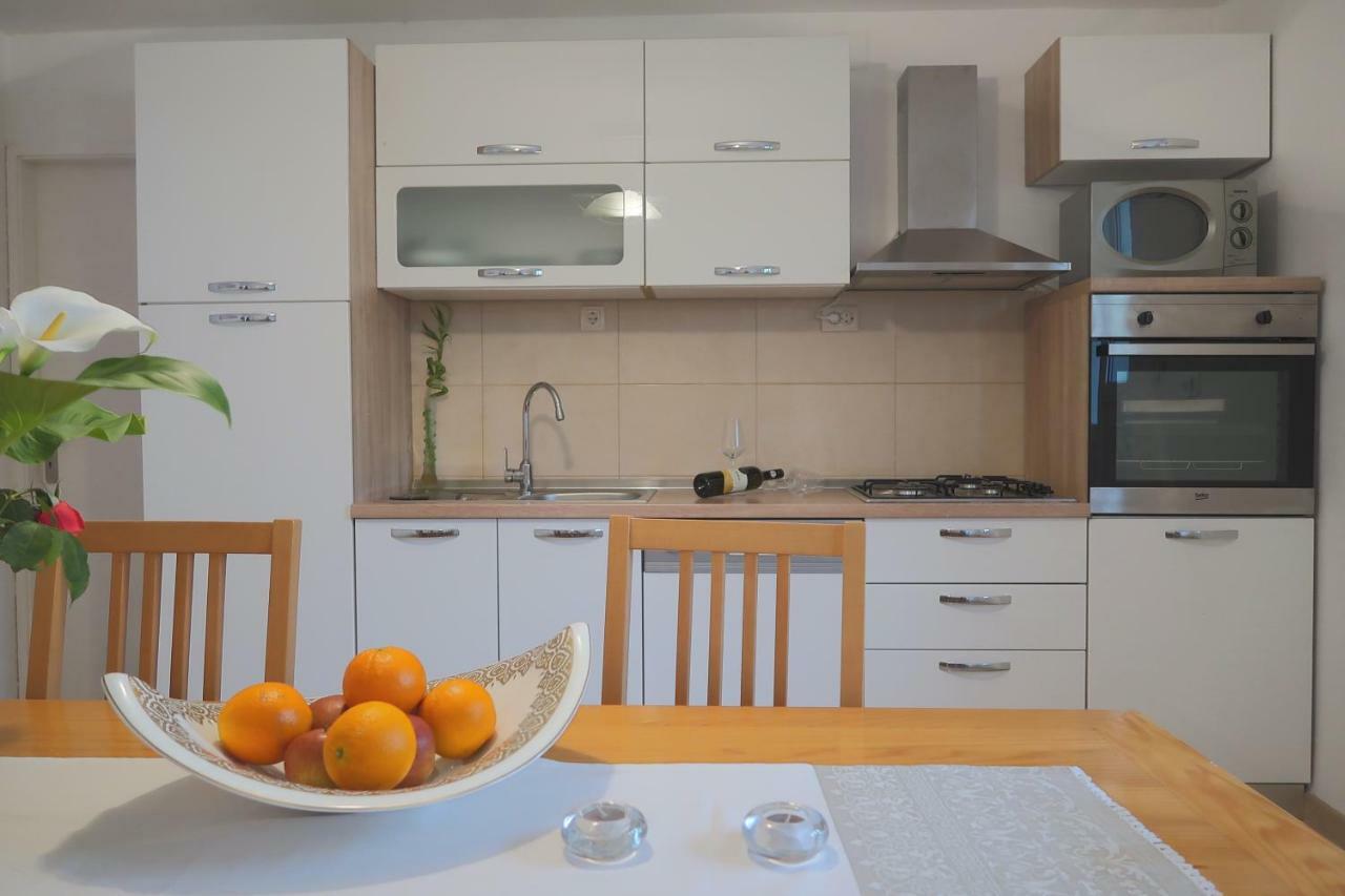 Studio Apartman Mia Stobreč Eksteriør billede